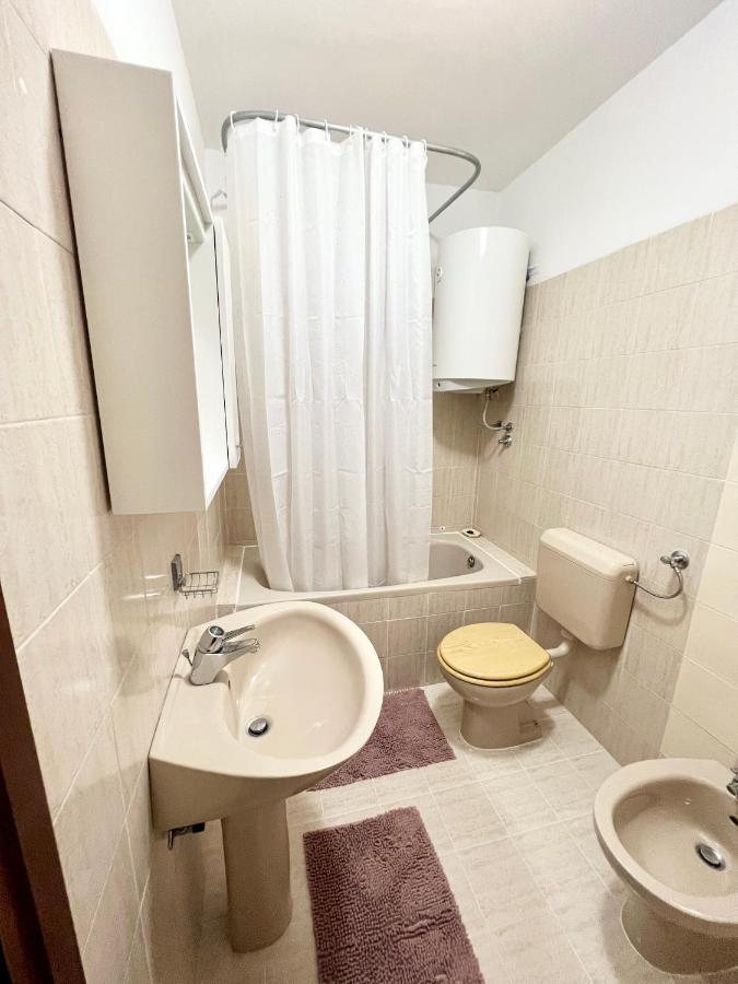 Martin Apartments روفينج المظهر الخارجي الصورة